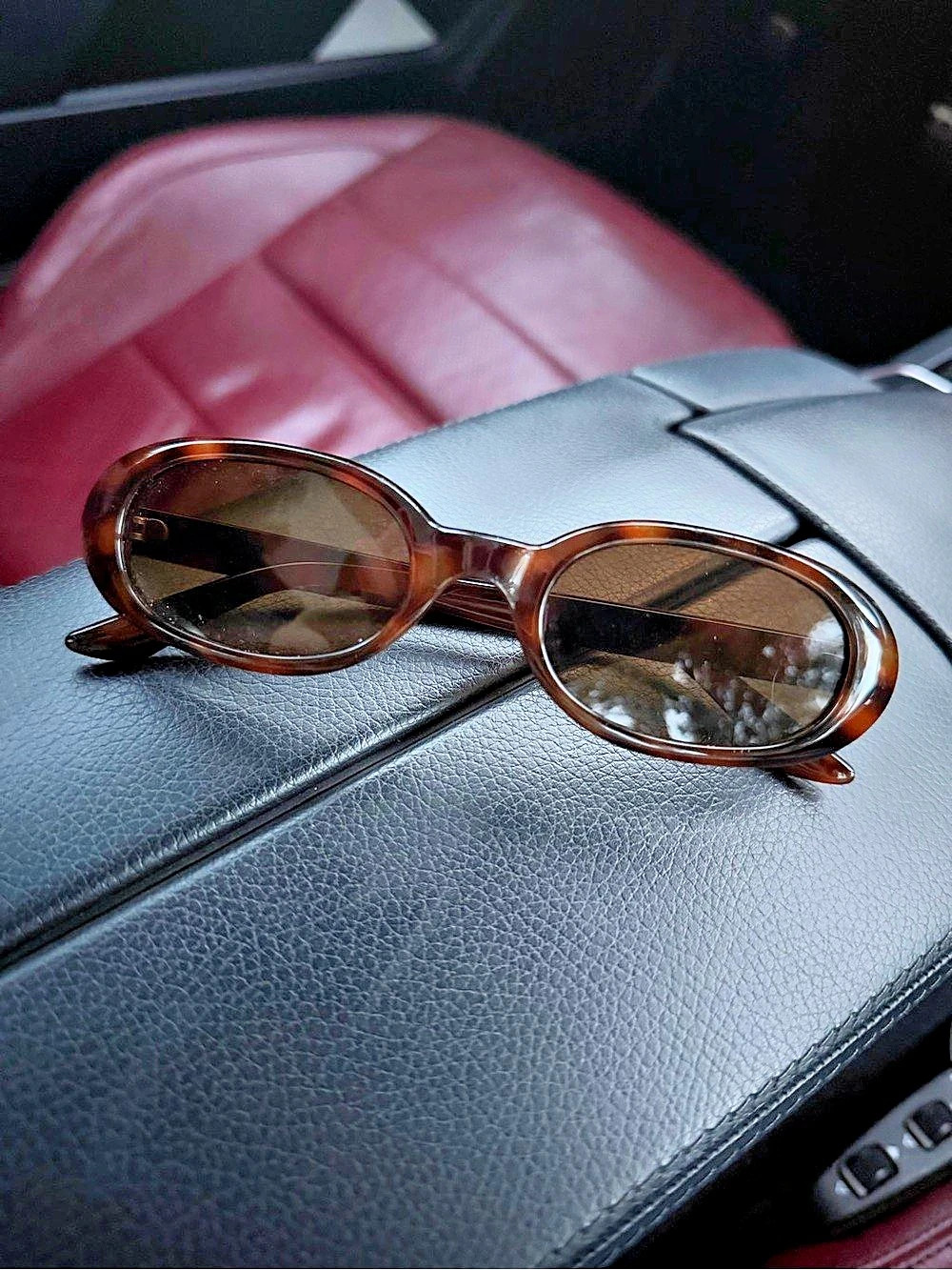 Tortoise Shell Oval Sunglasses